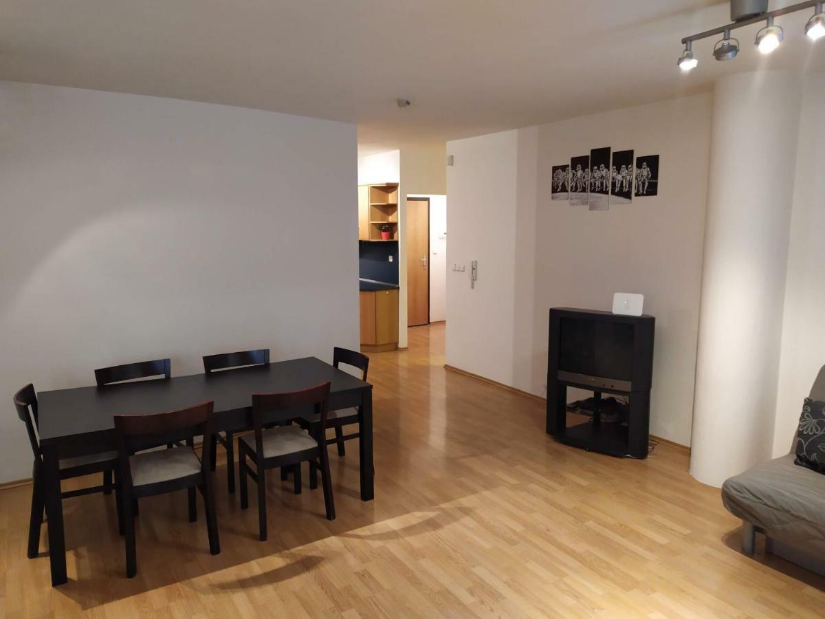 Kate & Jenny - Two-Level Apartment In The Old Town Братислава Экстерьер фото
