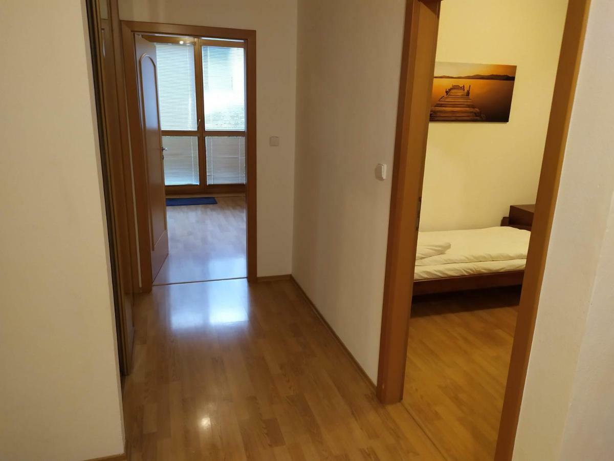 Kate & Jenny - Two-Level Apartment In The Old Town Братислава Экстерьер фото